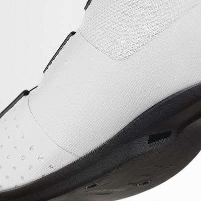 Превью  Велоботинки шоссейные FIZIK Vento Overcurve R4 Wide White/Black